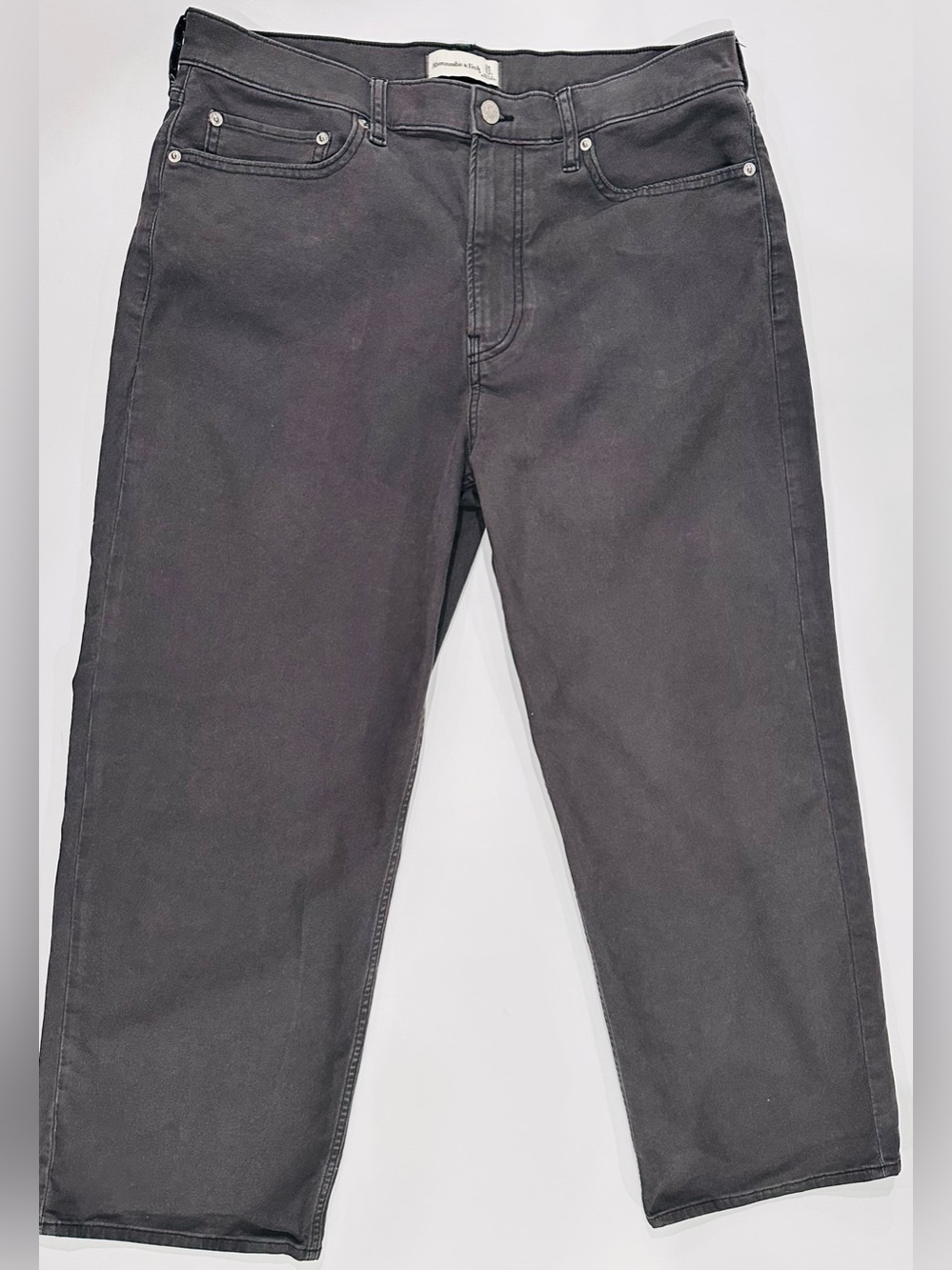 Abercrombie & Fitch Ultra High Rise 90s Straight Leg Jeans Grey - Size 31/12S